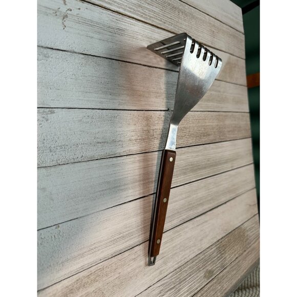 Right angle potato smasher. USA Ekco Flint Stainless Steel With Wooden Handle - Picture 2 of 9